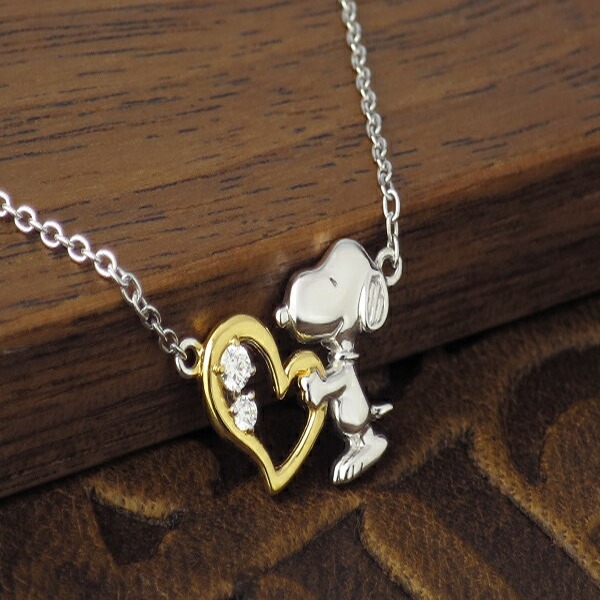 スヌーピーとハートのシルバーネックレス